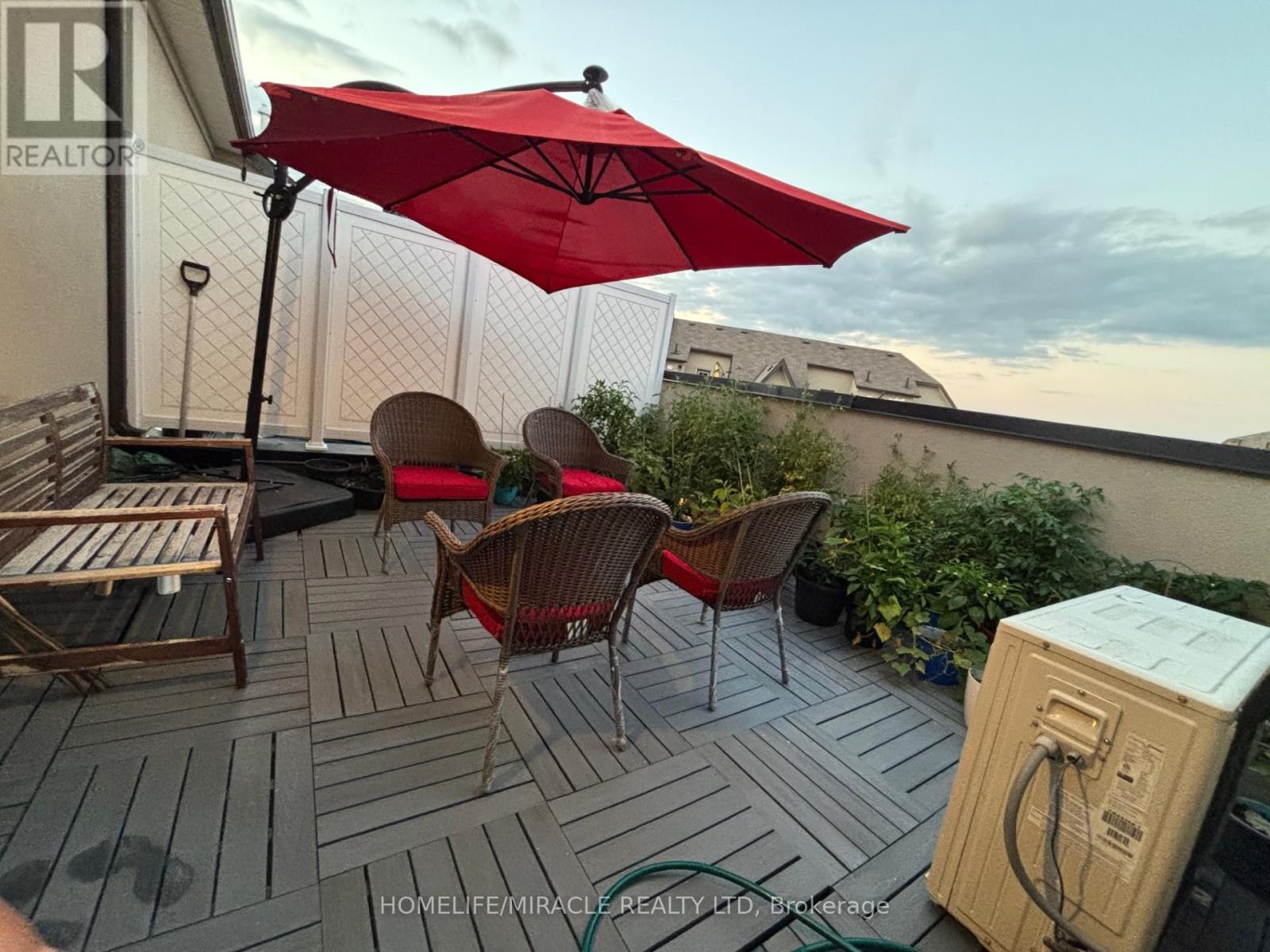 33 - 181 Parktree Drive, Vaughan, Ontario  L6A 5B1 - Photo 32 - N12427219