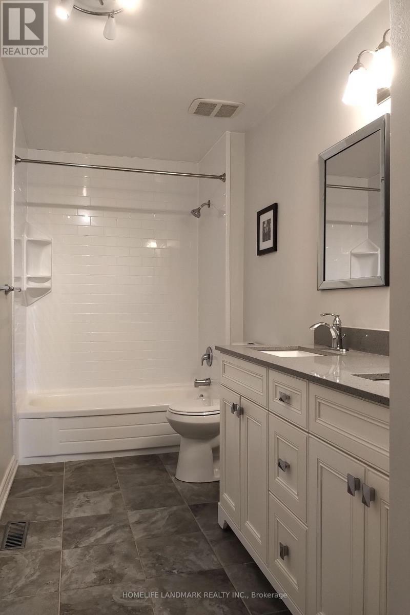 3666 Sawmill Valley Drive, Mississauga, Ontario  L5L 2P6 - Photo 23 - W12427447