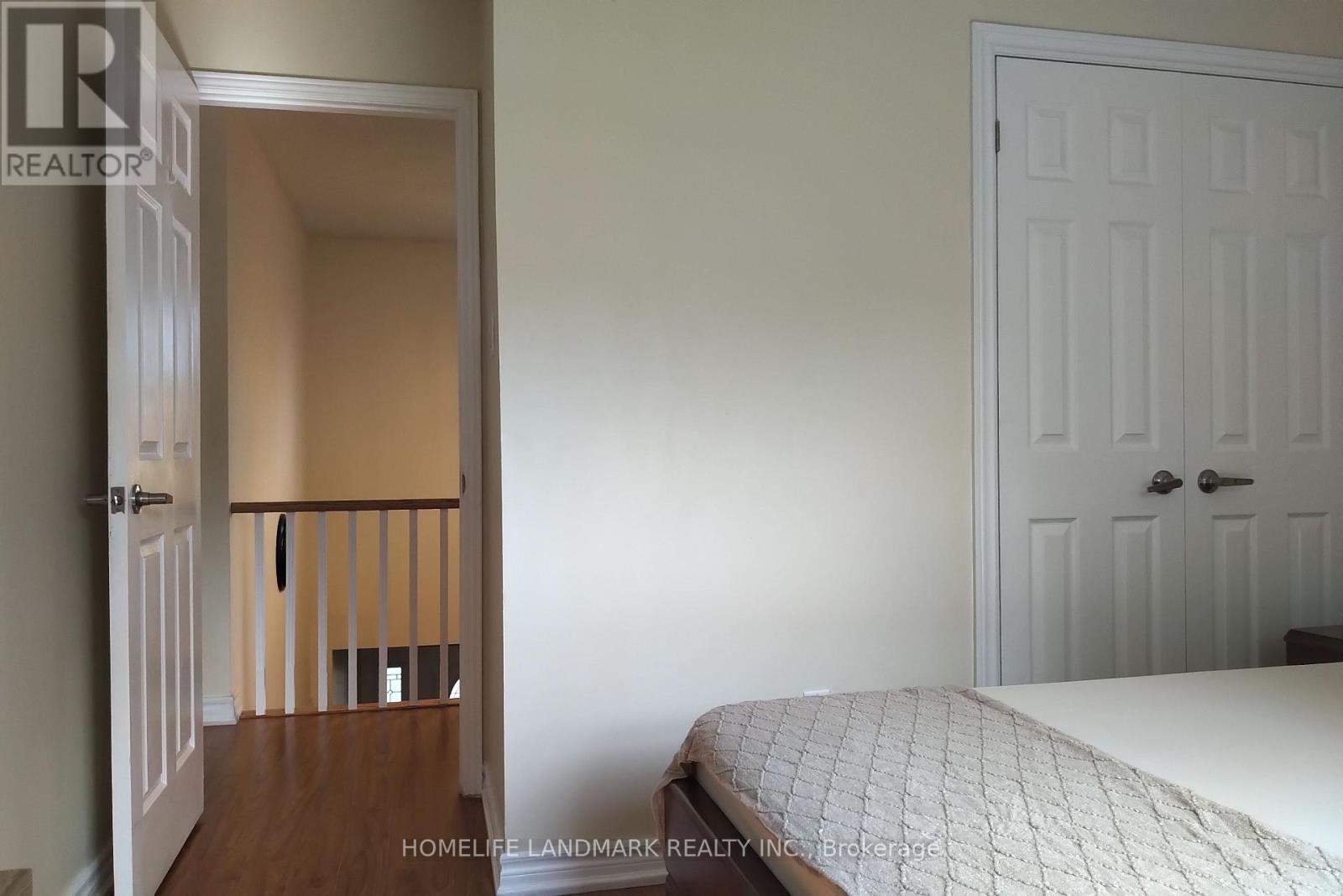 3666 Sawmill Valley Drive, Mississauga, Ontario  L5L 2P6 - Photo 19 - W12427447
