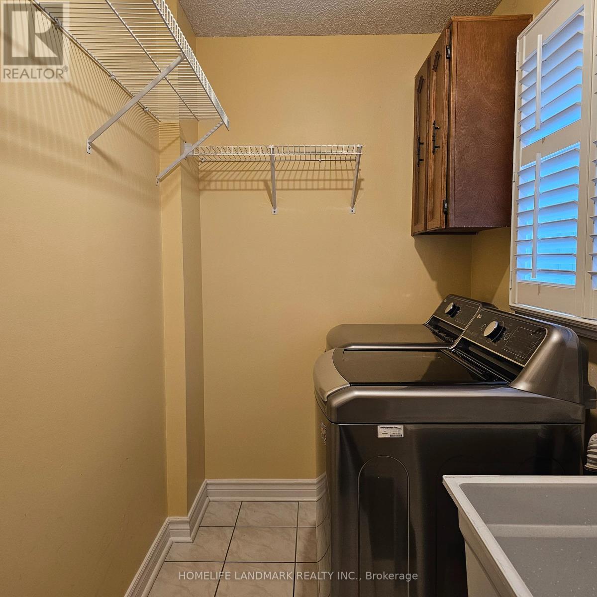 3666 Sawmill Valley Drive, Mississauga, Ontario  L5L 2P6 - Photo 34 - W12427447