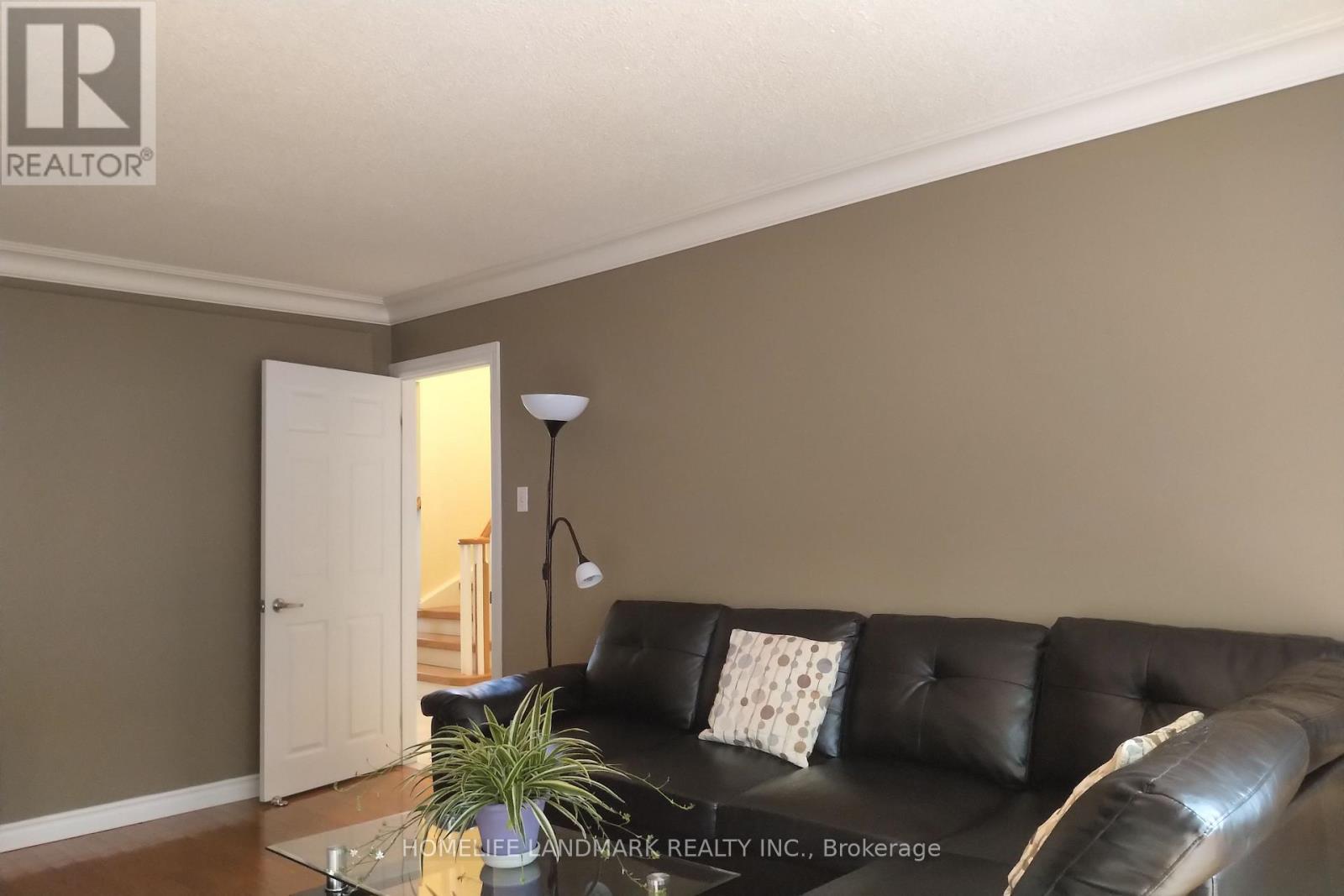 3666 Sawmill Valley Drive, Mississauga, Ontario  L5L 2P6 - Photo 8 - W12427447