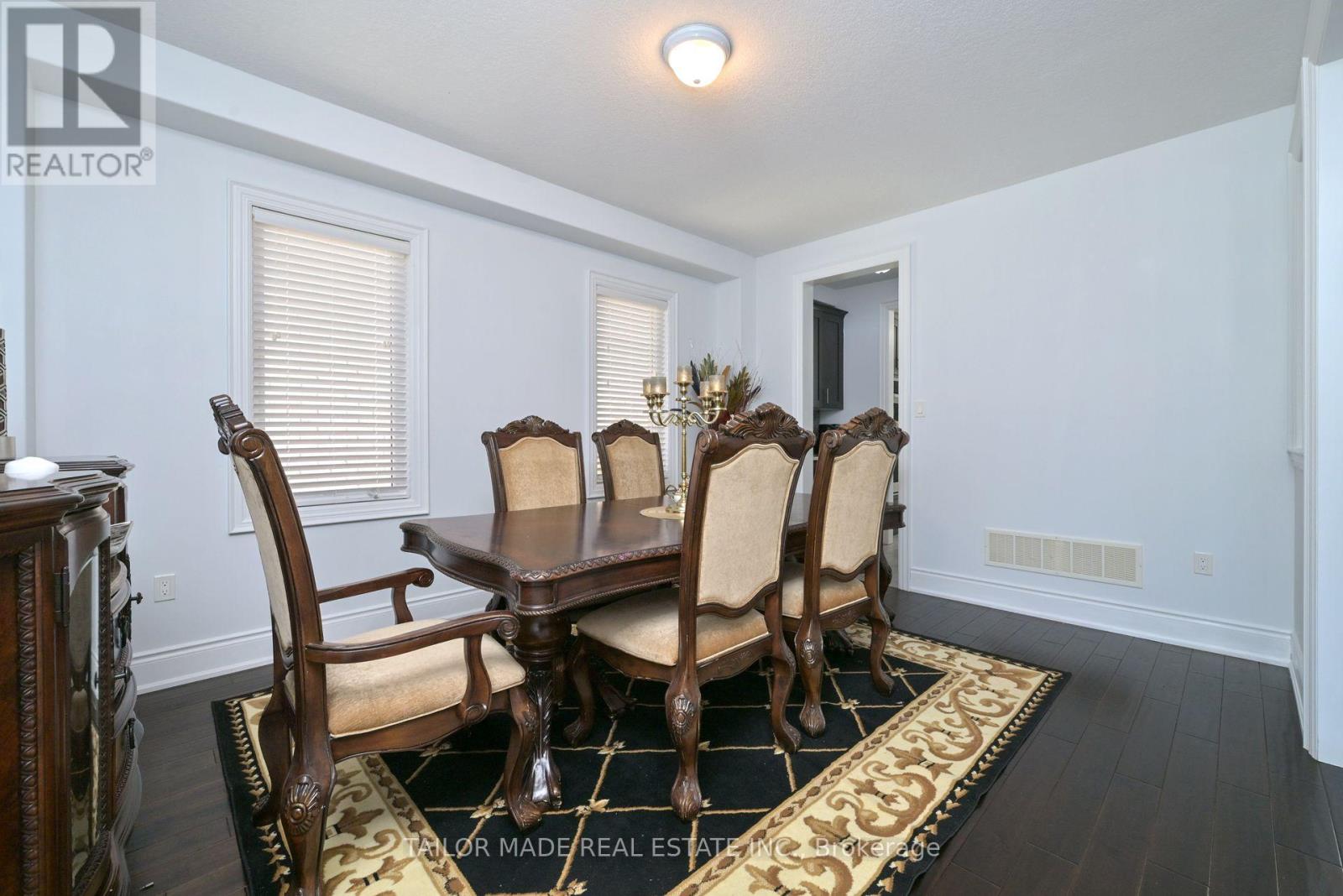 73 Morrison Avenue, New Tecumseth, Ontario  L9R 0H5 - Photo 14 - N12430171