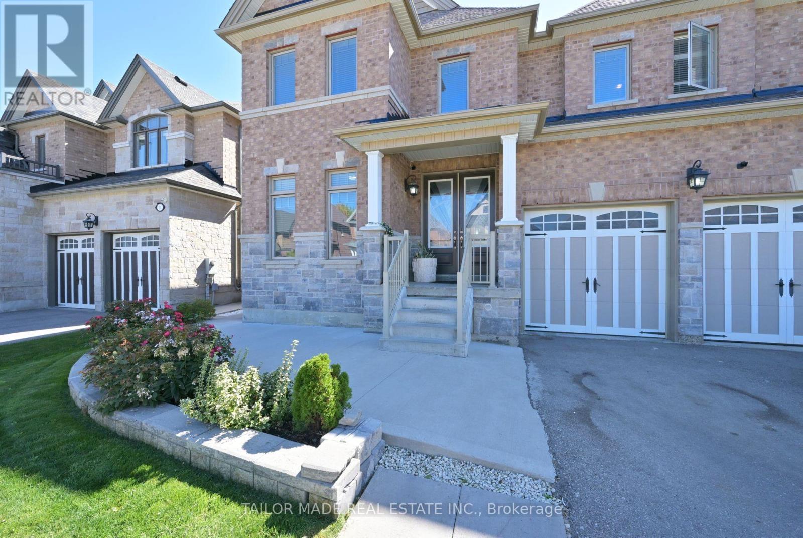 73 Morrison Avenue, New Tecumseth, Ontario  L9R 0H5 - Photo 2 - N12430171