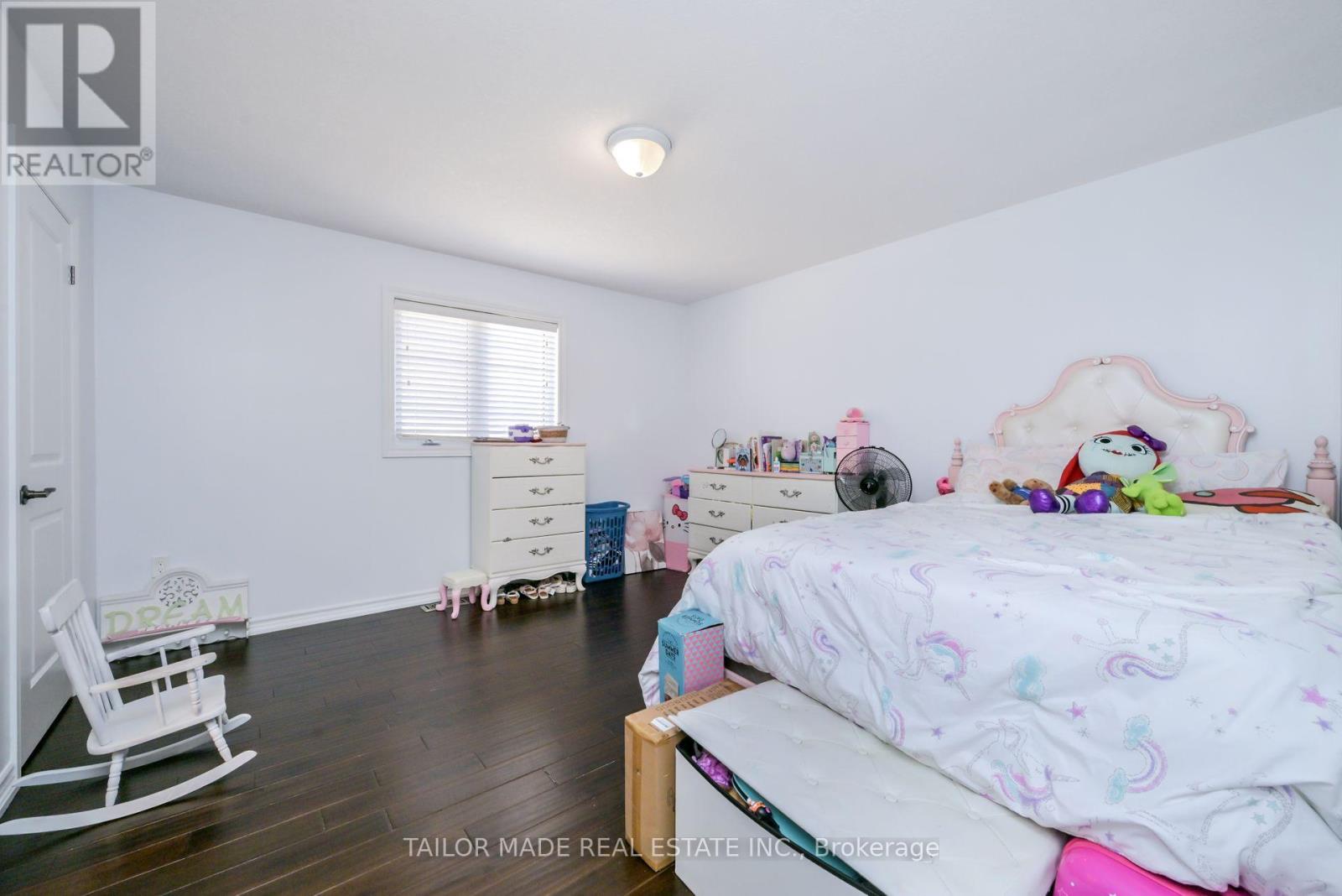 73 Morrison Avenue, New Tecumseth, Ontario  L9R 0H5 - Photo 32 - N12430171
