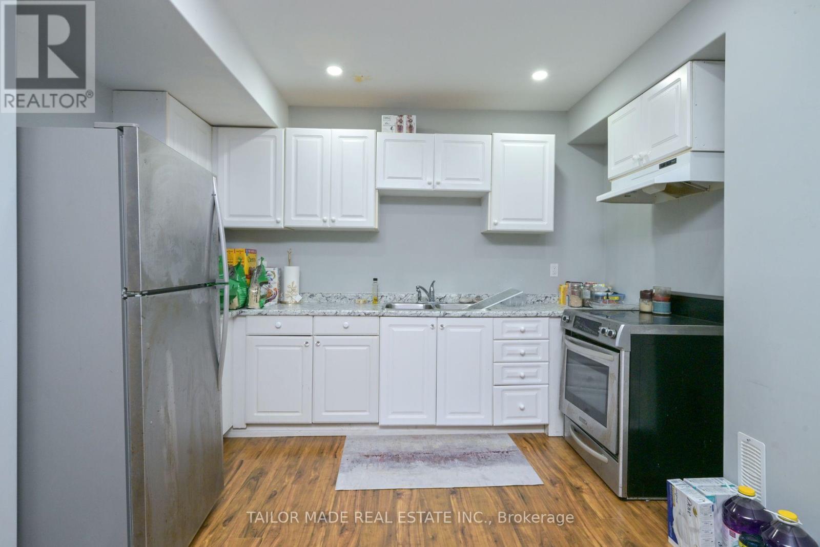 73 Morrison Avenue, New Tecumseth, Ontario  L9R 0H5 - Photo 34 - N12430171