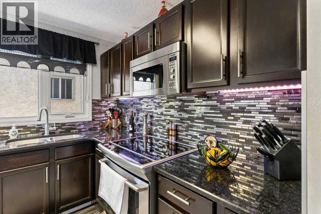 40 Beacham Rise Nw, Calgary, Alberta  T3K 1S2 - Photo 13 - A2235053