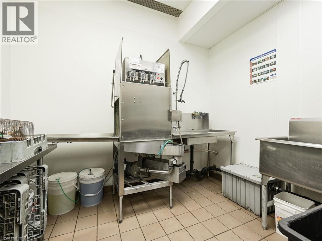 2501 Prince Michael Drive Unit# D3, Oakville, Ontario  L6H 7E4 - Photo 19 - 40746462