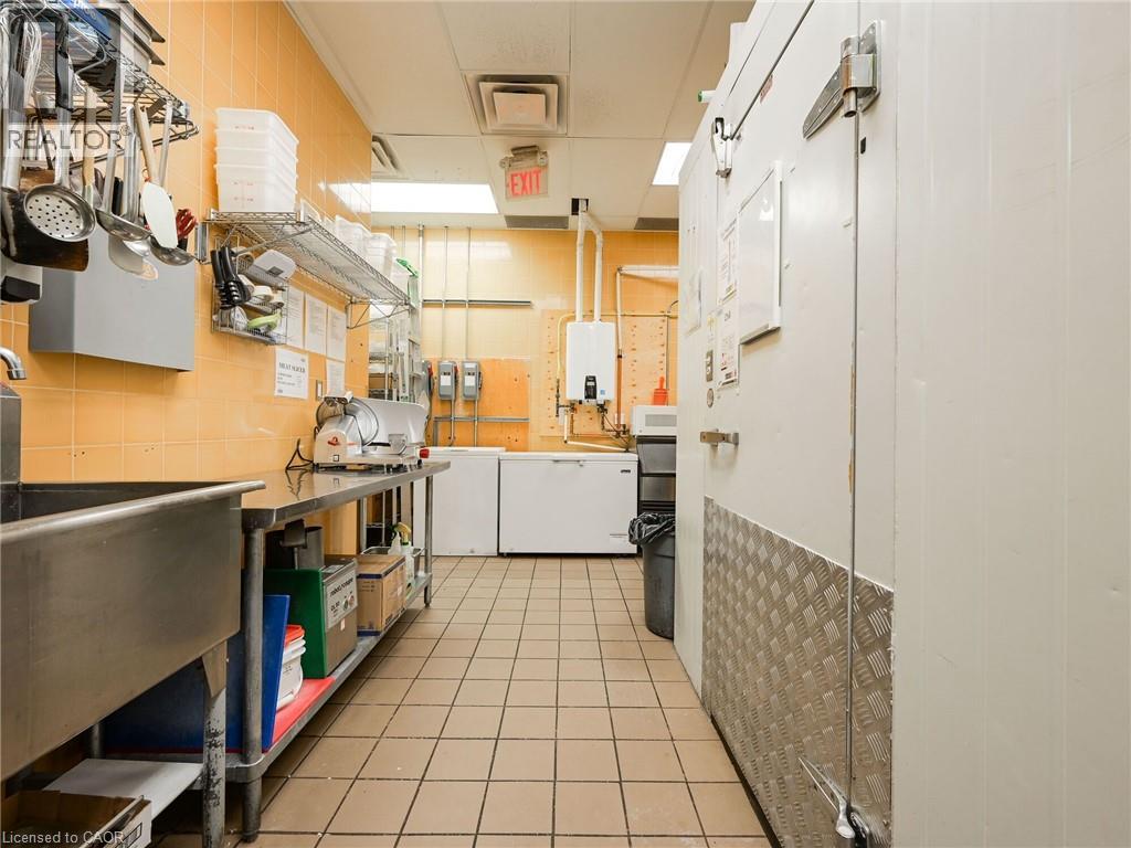 2501 Prince Michael Drive Unit# D3, Oakville, Ontario  L6H 7E4 - Photo 20 - 40746462