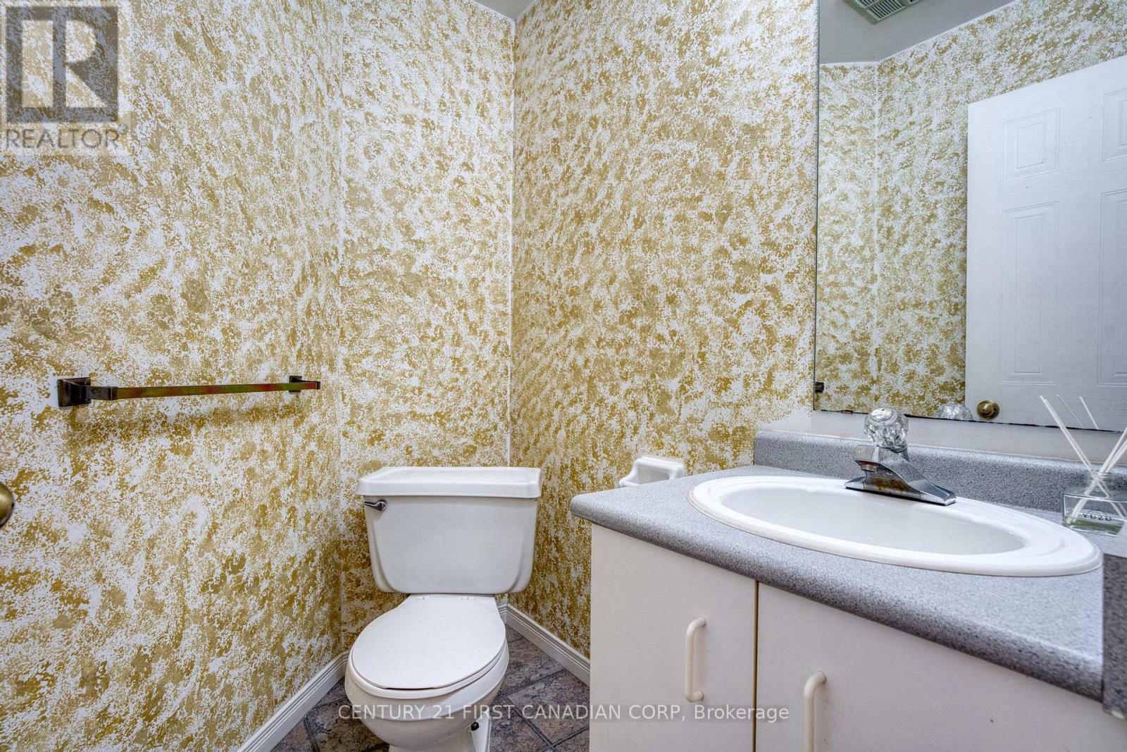 89 - 9 Ailsa Place, London South, Ontario  N5Z 4Z6 - Photo 6 - X12430179