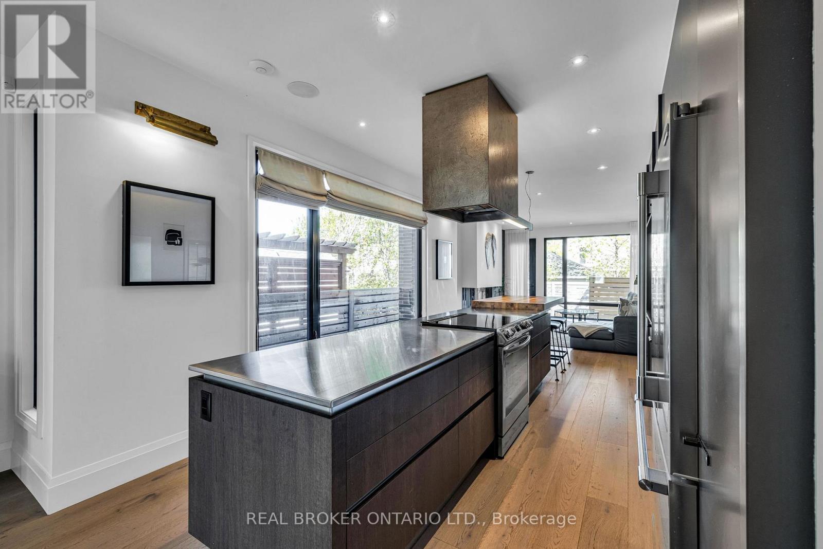 287 Dovercourt Avenue, Ottawa, Ontario  K1Z 7H4 - Photo 6 - X12430176