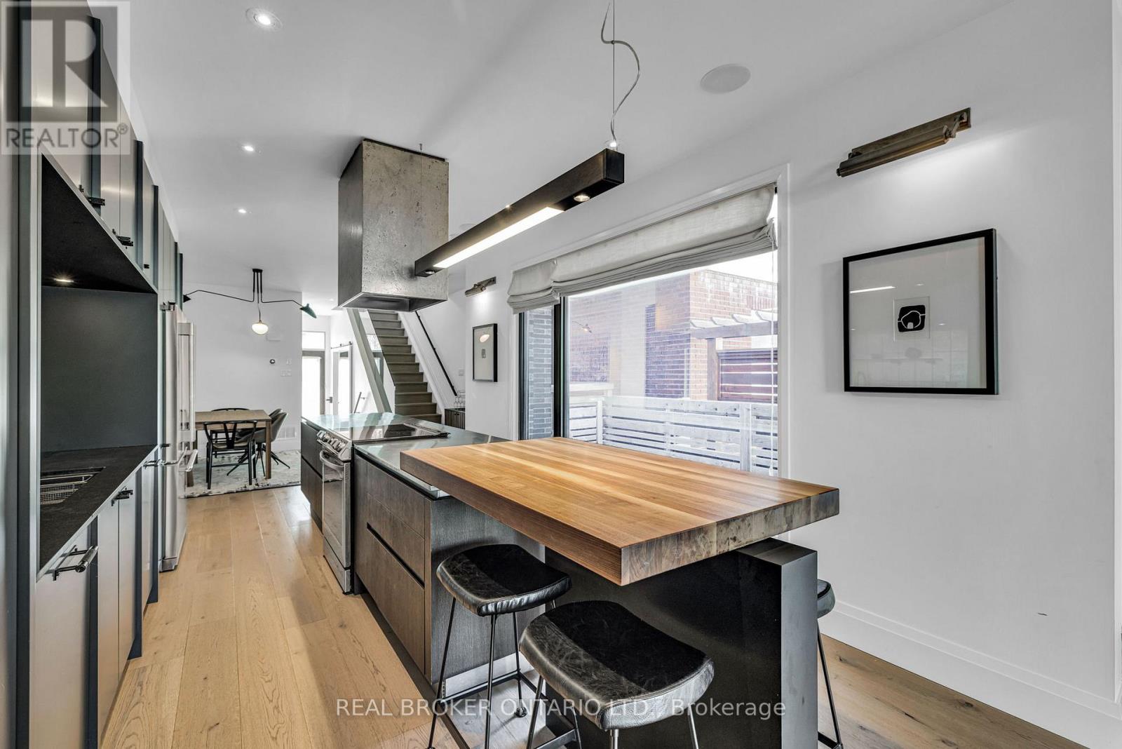 287 Dovercourt Avenue, Ottawa, Ontario  K1Z 7H4 - Photo 8 - X12430176