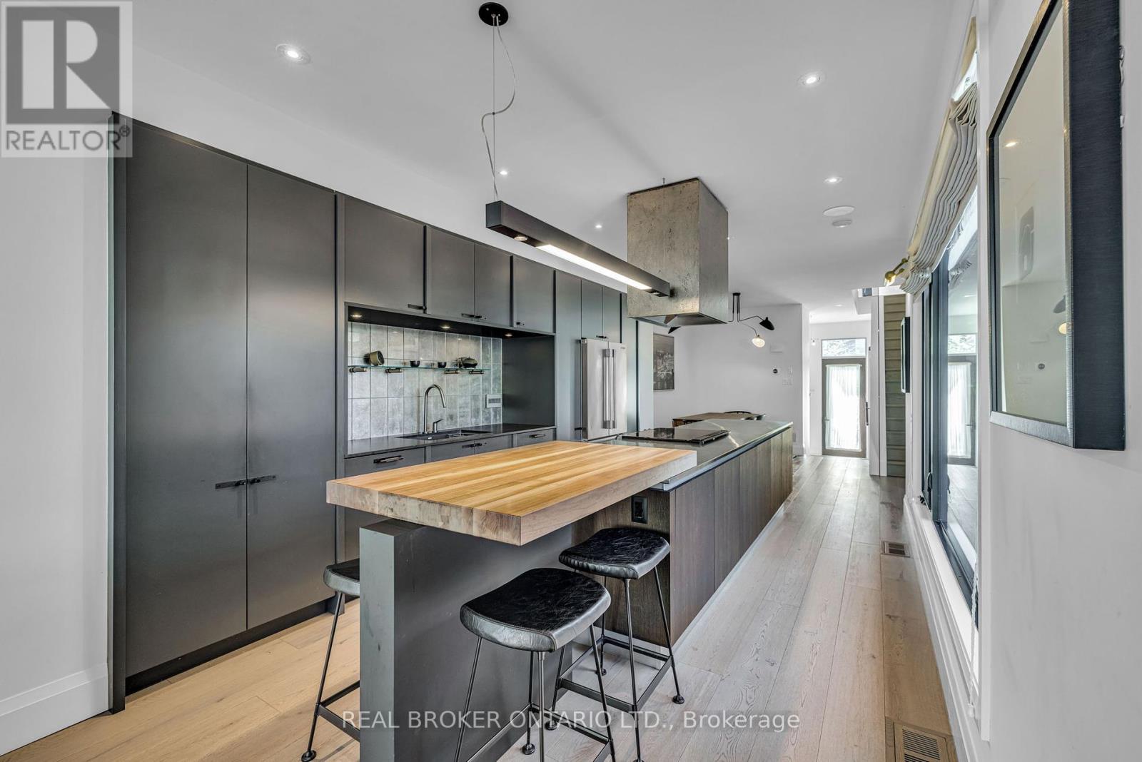 287 Dovercourt Avenue, Ottawa, Ontario  K1Z 7H4 - Photo 9 - X12430176