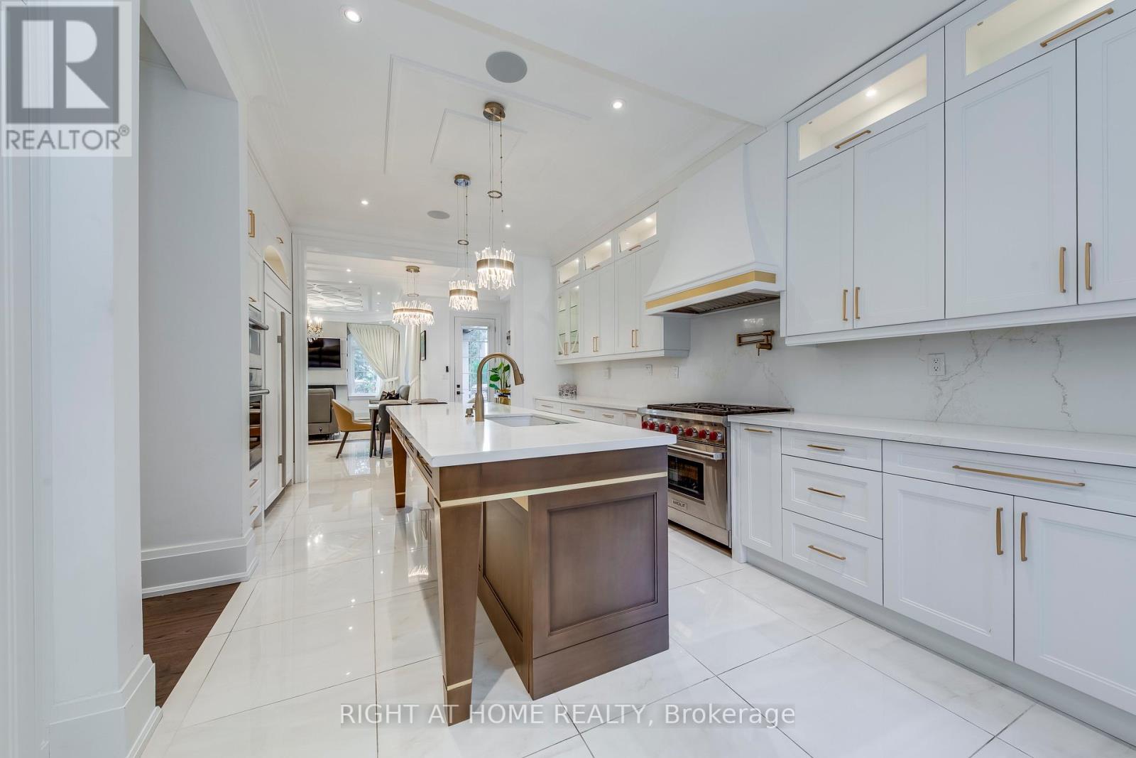 523 Brookside Drive, Oakville, Ontario  L6K 1R4 - Photo 15 - W12425330