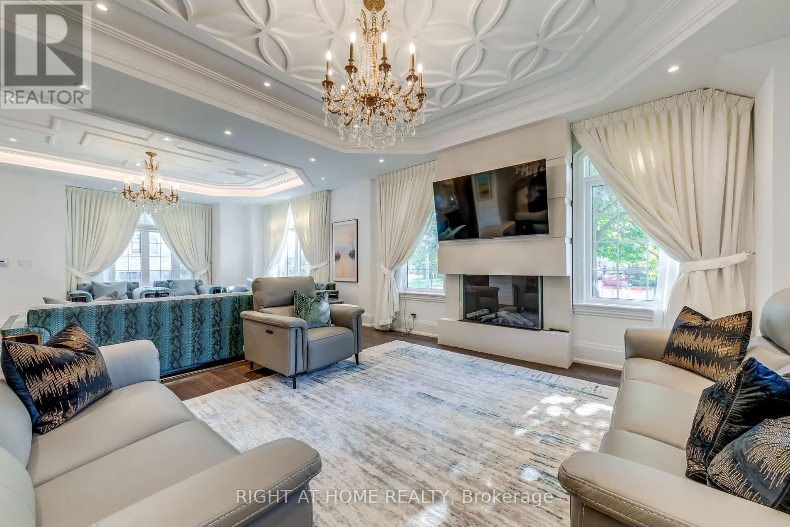 523 Brookside Drive, Oakville, Ontario  L6K 1R4 - Photo 12 - W12425330