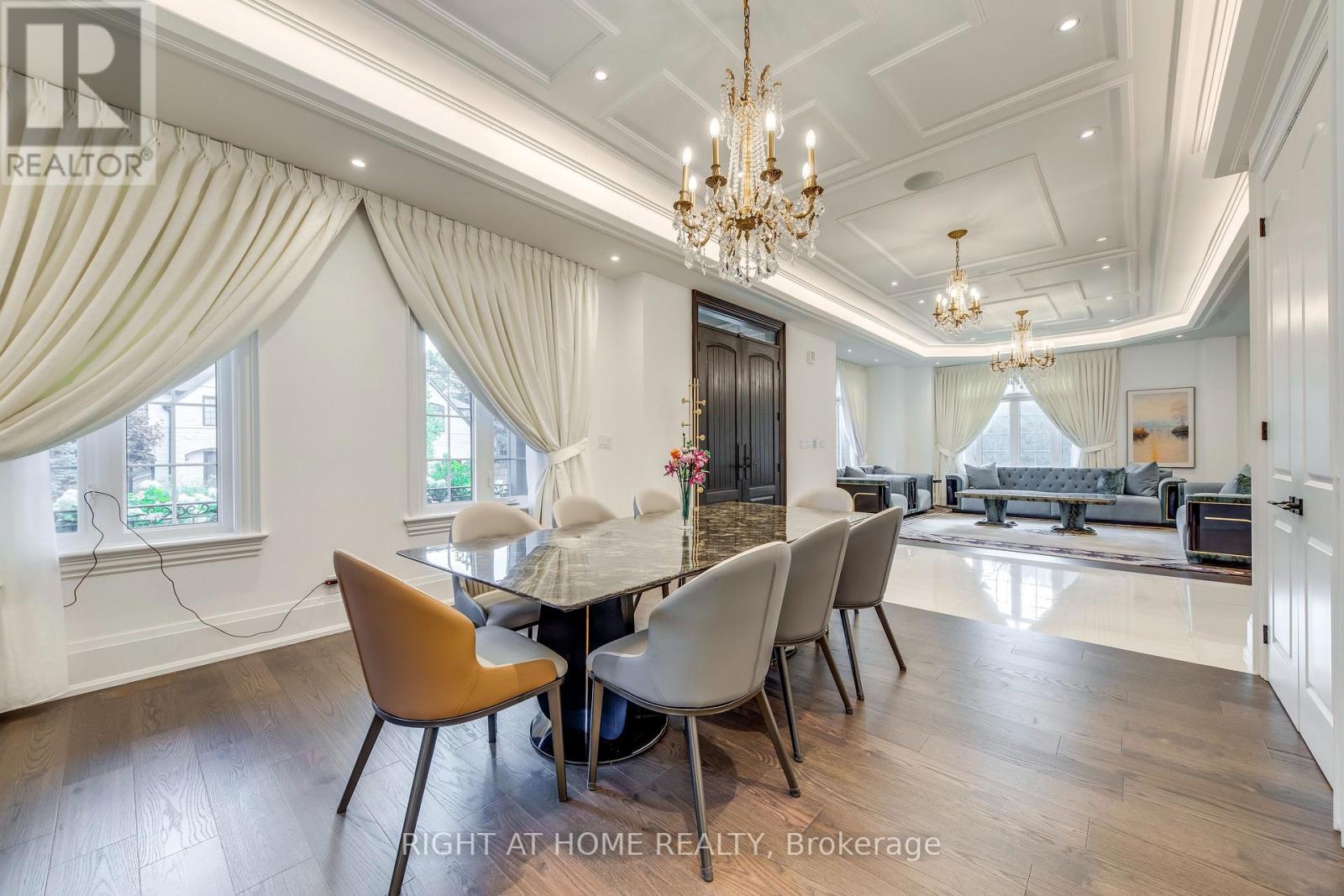 523 Brookside Drive, Oakville, Ontario  L6K 1R4 - Photo 7 - W12425330