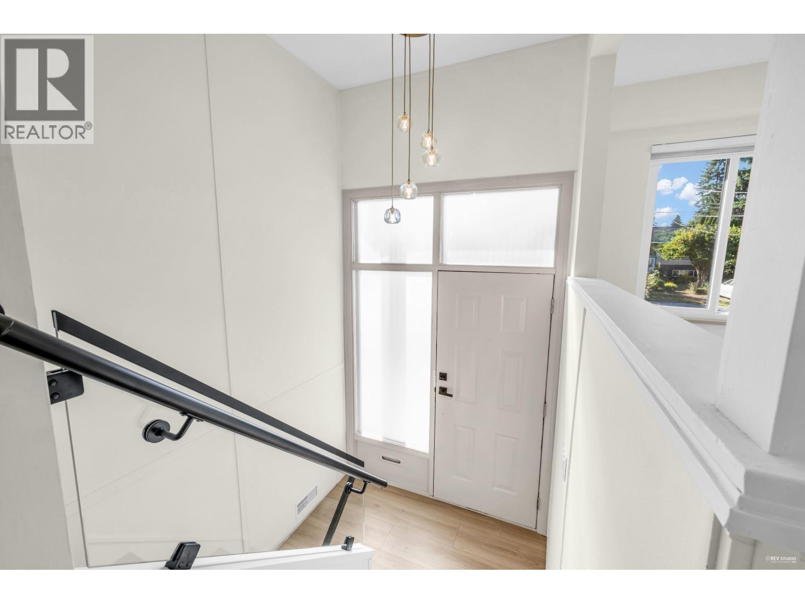 3640 St. Anne Street, Port Coquitlam, British Columbia  V3B 4G8 - Photo 3 - R3052113