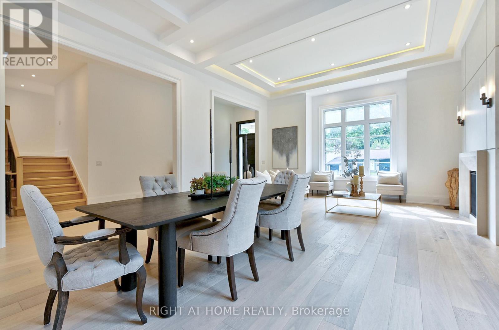 27 Hurlingham Crescent, Toronto, Ontario  M3B 2P9 - Photo 6 - C12430177