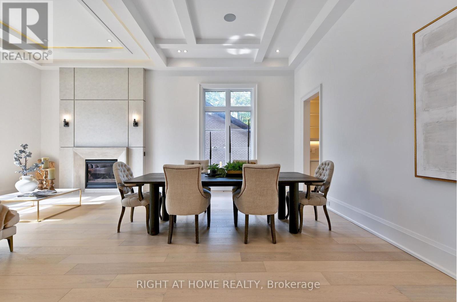 27 Hurlingham Crescent, Toronto, Ontario  M3B 2P9 - Photo 7 - C12430177
