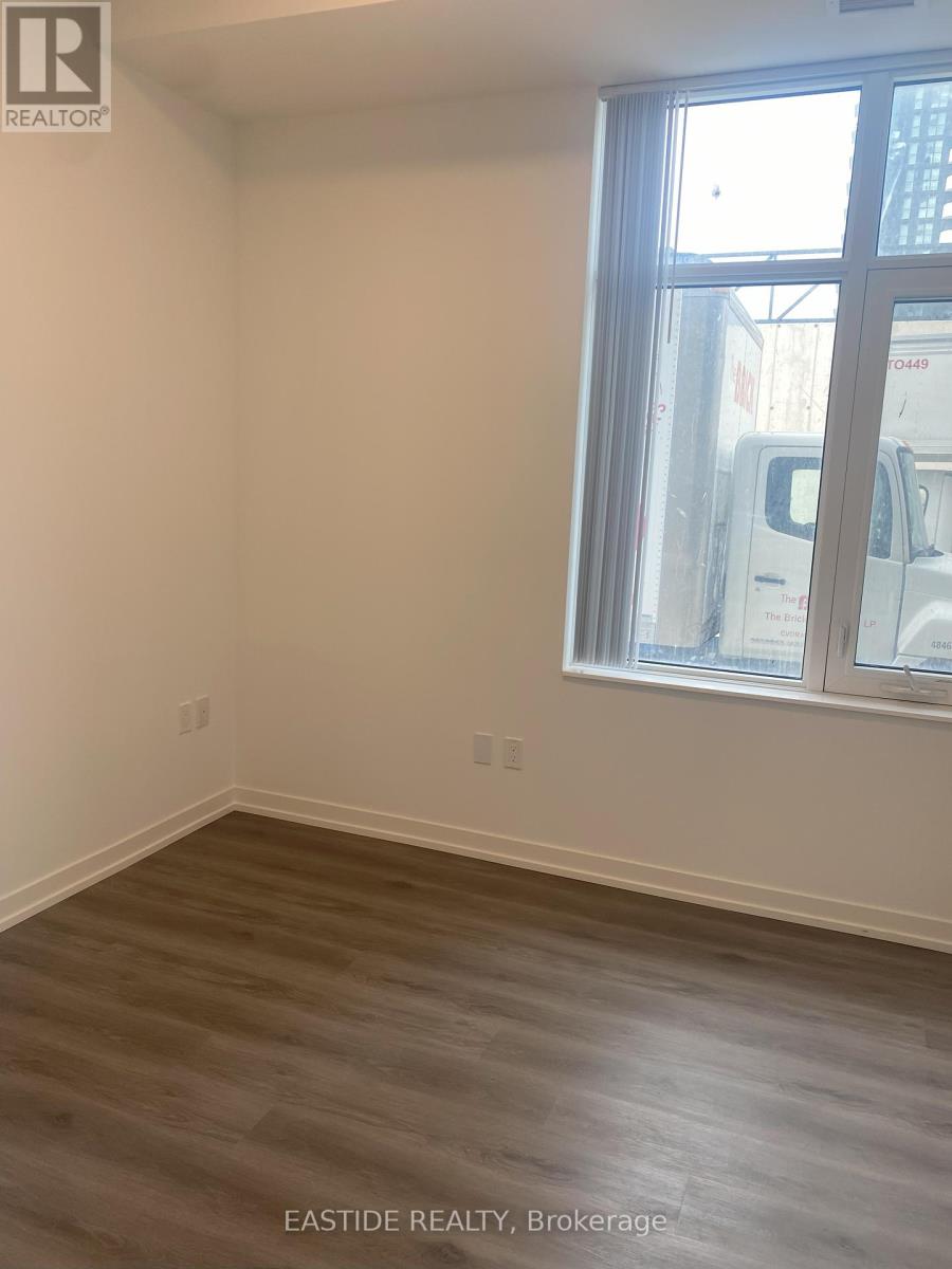 Unit#d109 - 28 Interchange Way, Vaughan, Ontario  L4K 0P8 - Photo 10 - N12427771