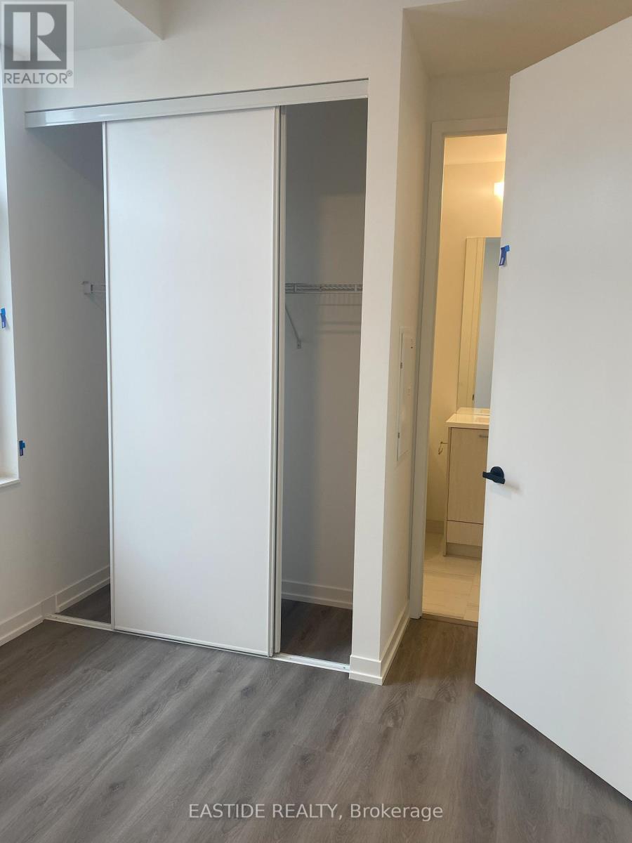 Unit#d109 - 28 Interchange Way, Vaughan, Ontario  L4K 0P8 - Photo 8 - N12427771