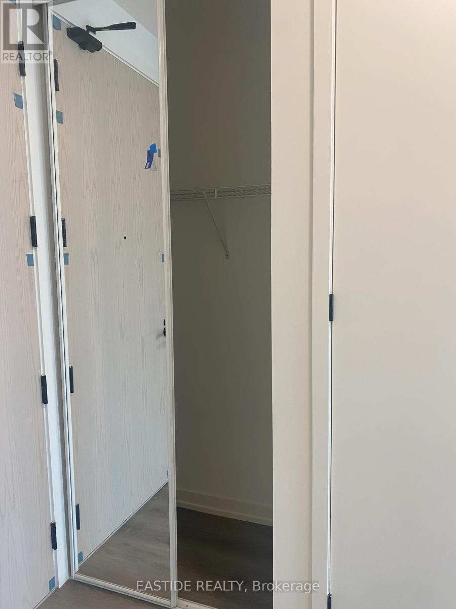 Unit#d109 - 28 Interchange Way, Vaughan, Ontario  L4K 0P8 - Photo 14 - N12427771