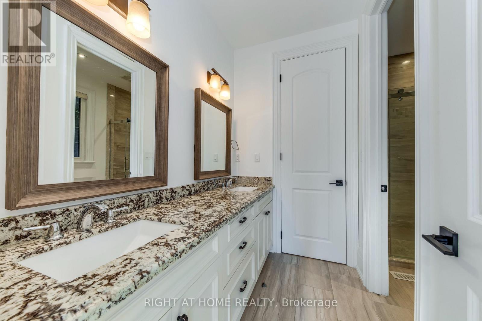523 Brookside Drive, Oakville, Ontario  L6K 1R4 - Photo 27 - W12425330