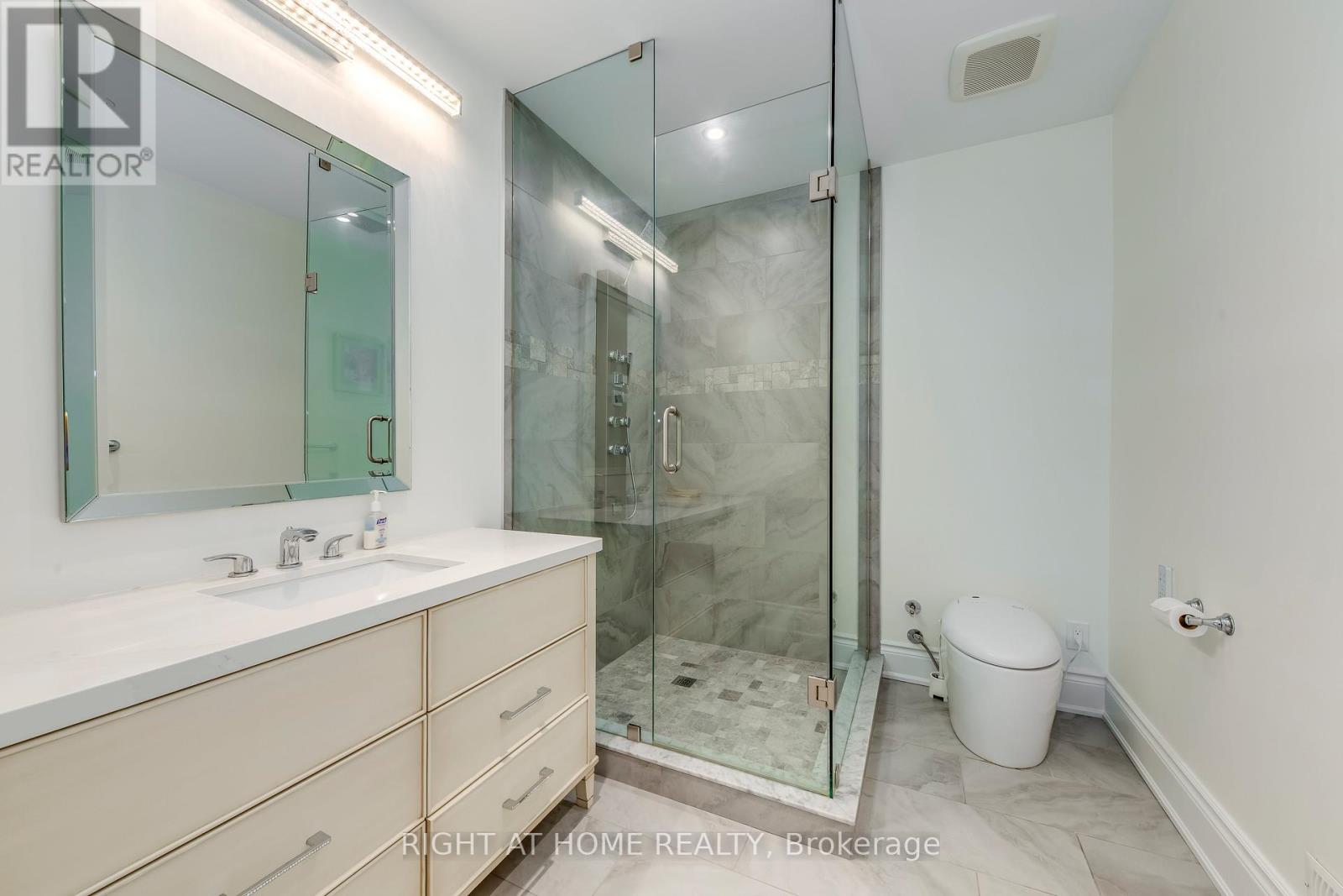 523 Brookside Drive, Oakville, Ontario  L6K 1R4 - Photo 37 - W12425330
