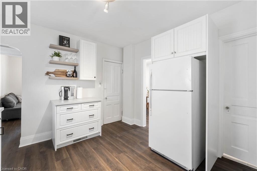 22 Bertram Street, St. Catharines, Ontario  L2R 1A8 - Photo 17 - 40774148