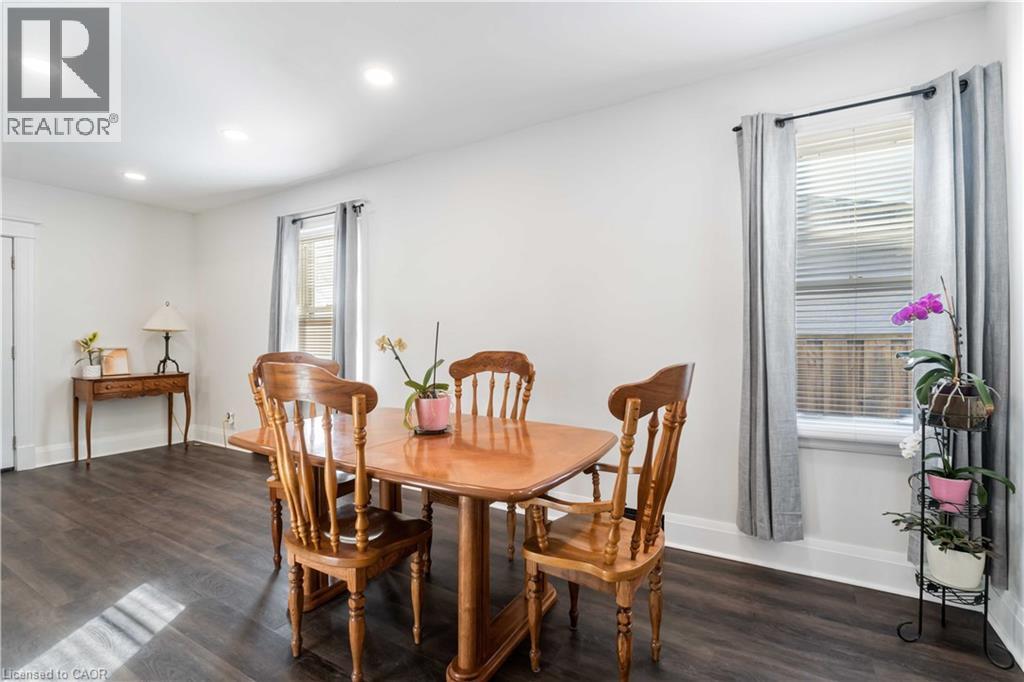 22 Bertram Street, St. Catharines, Ontario  L2R 1A8 - Photo 28 - 40774148