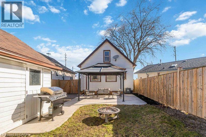 22 Bertram Street, St. Catharines, Ontario  L2R 1A8 - Photo 39 - 40774148