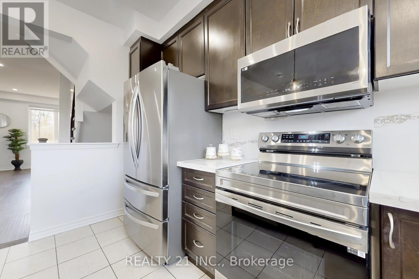 42 Heron Park Pl Place N, Toronto, Ontario  M1E 0B8 - Photo 13 - E12430189