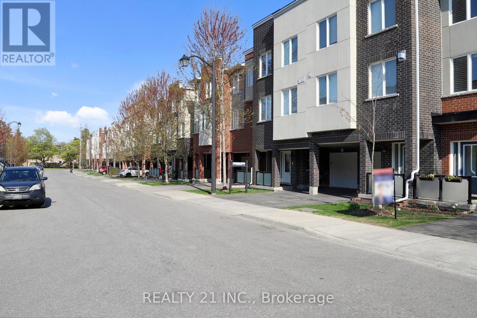 42 Heron Park Pl Place N, Toronto, Ontario  M1E 0B8 - Photo 2 - E12430189