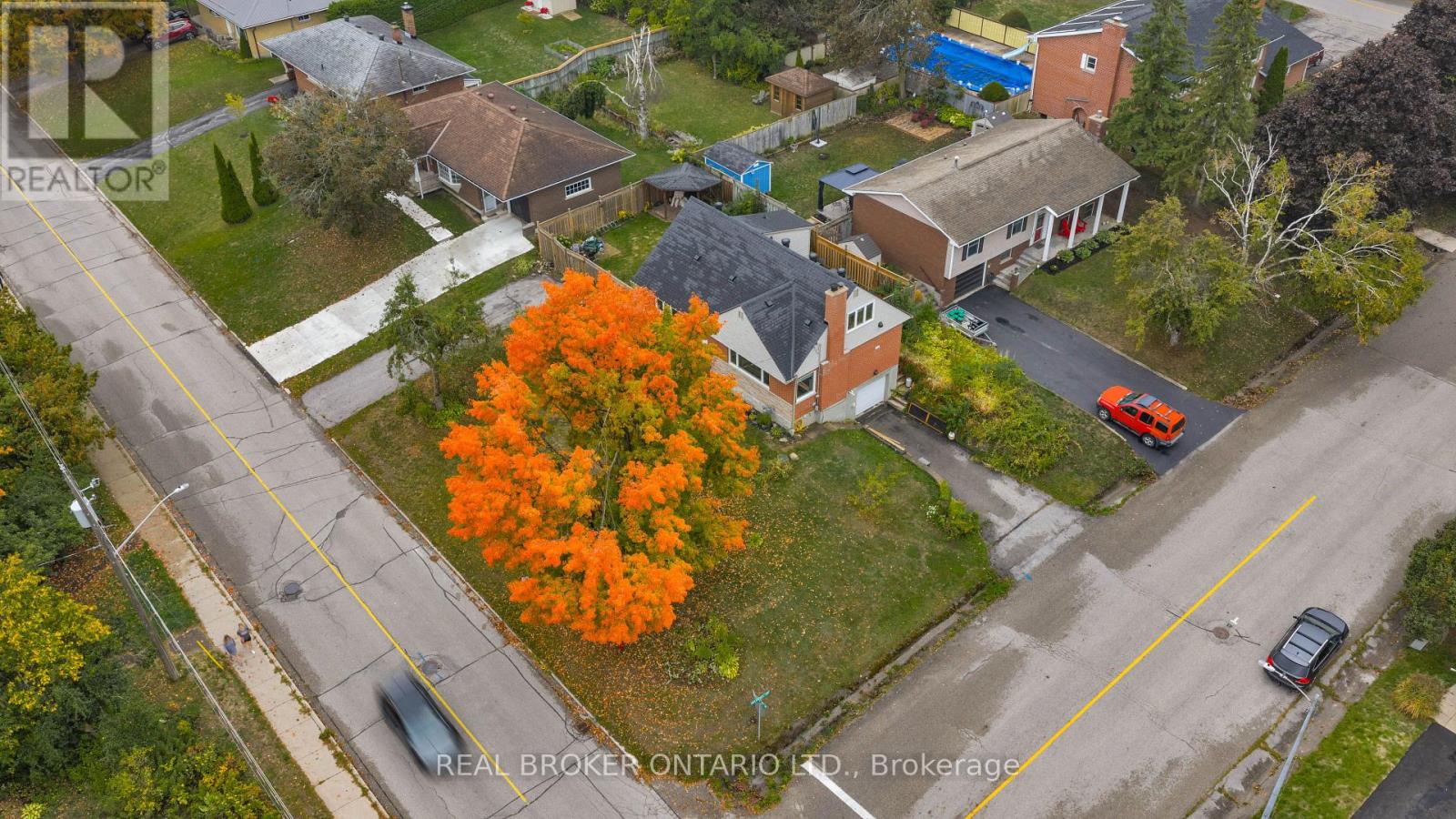 106 Brant Street, Orillia, Ontario  L3V 5P7 - Photo 44 - S12427853