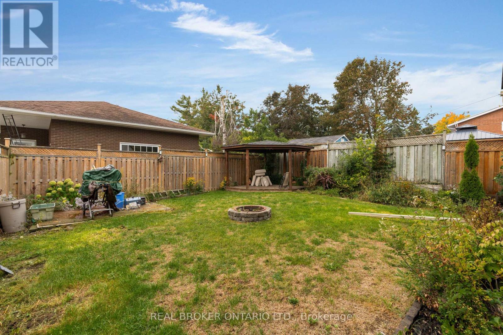 106 Brant Street, Orillia, Ontario  L3V 5P7 - Photo 42 - S12427853
