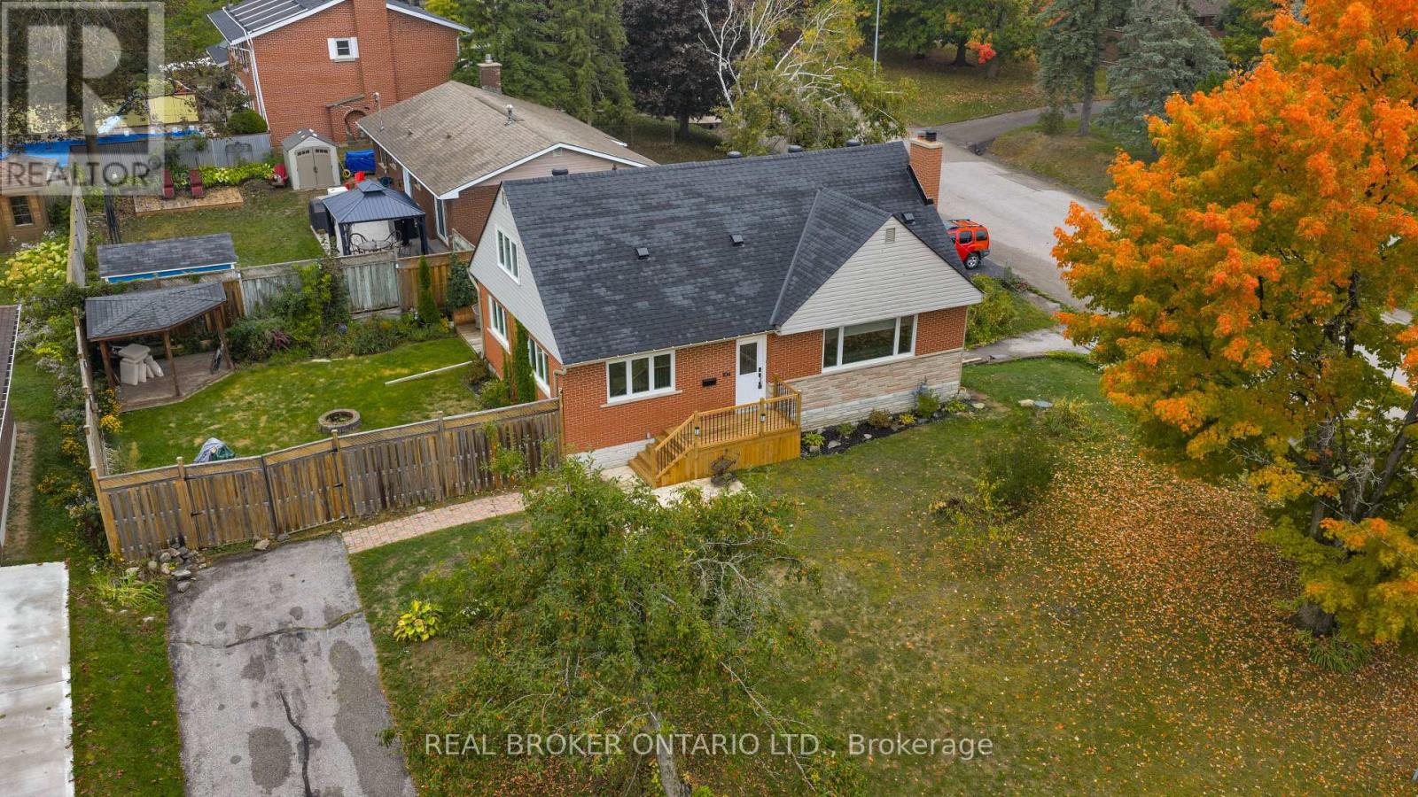106 Brant Street, Orillia, Ontario  L3V 5P7 - Photo 46 - S12427853
