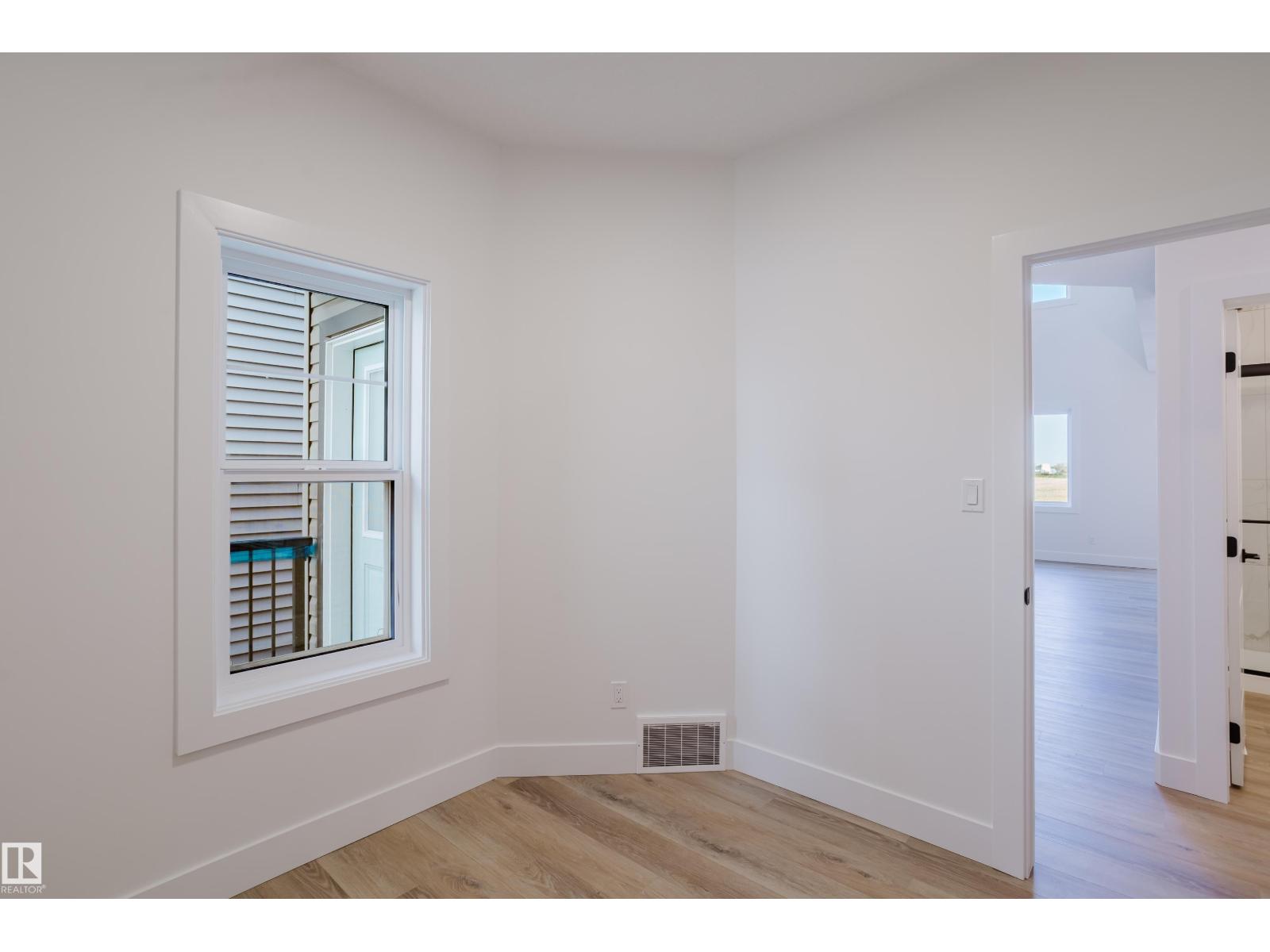 325 Bluff Cv, Leduc, Alberta  T9E 1R5 - Photo 4 - E4459804