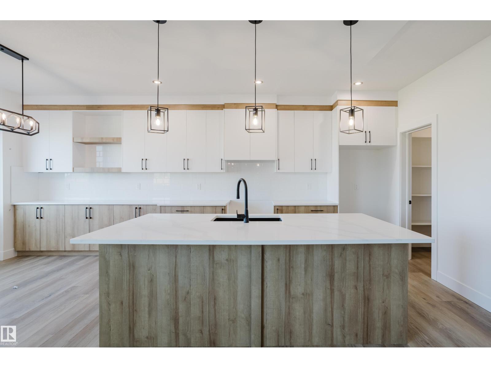 325 Bluff Cv, Leduc, Alberta  T9E 1R5 - Photo 8 - E4459804