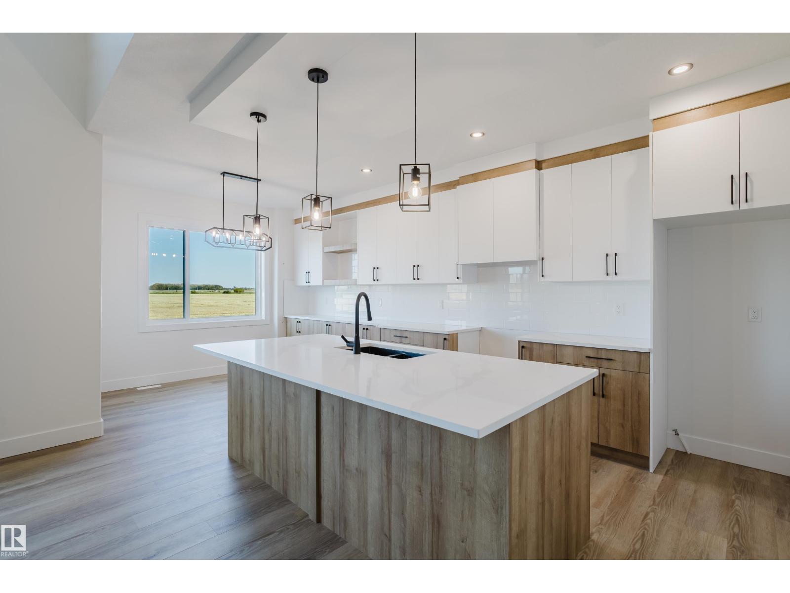 325 Bluff Cv, Leduc, Alberta  T9E 1R5 - Photo 9 - E4459804