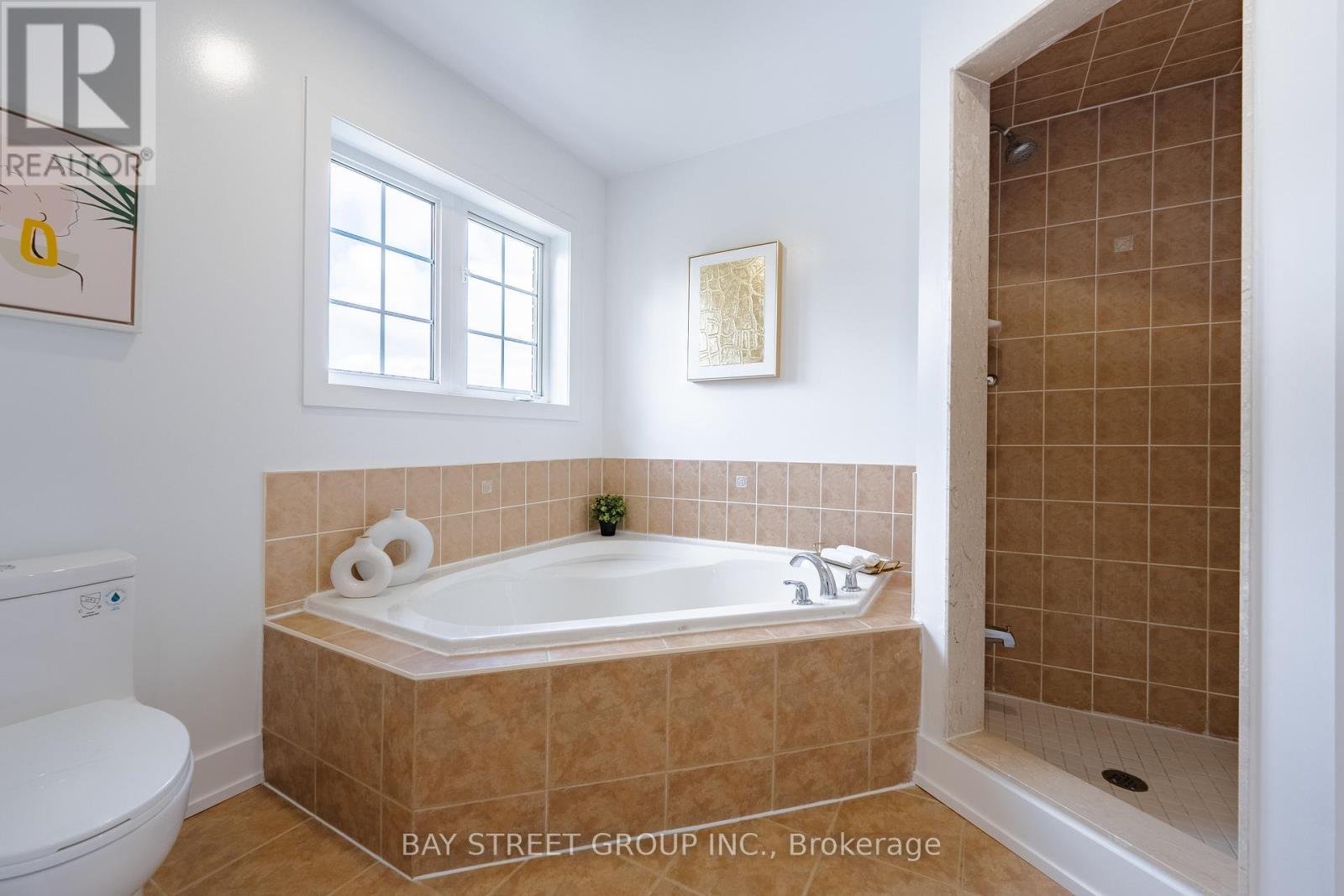 38 Pike Lane, Markham, Ontario  L6B 1G3 - Photo 24 - N12430193