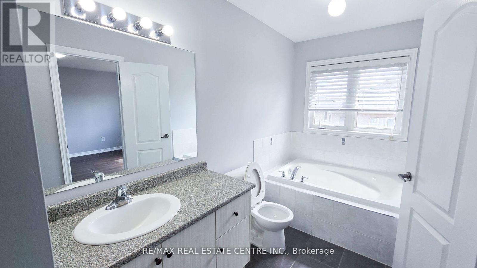 19 Lackington Street, Brampton, Ontario  L6X 5P1 - Photo 33 - W12430194