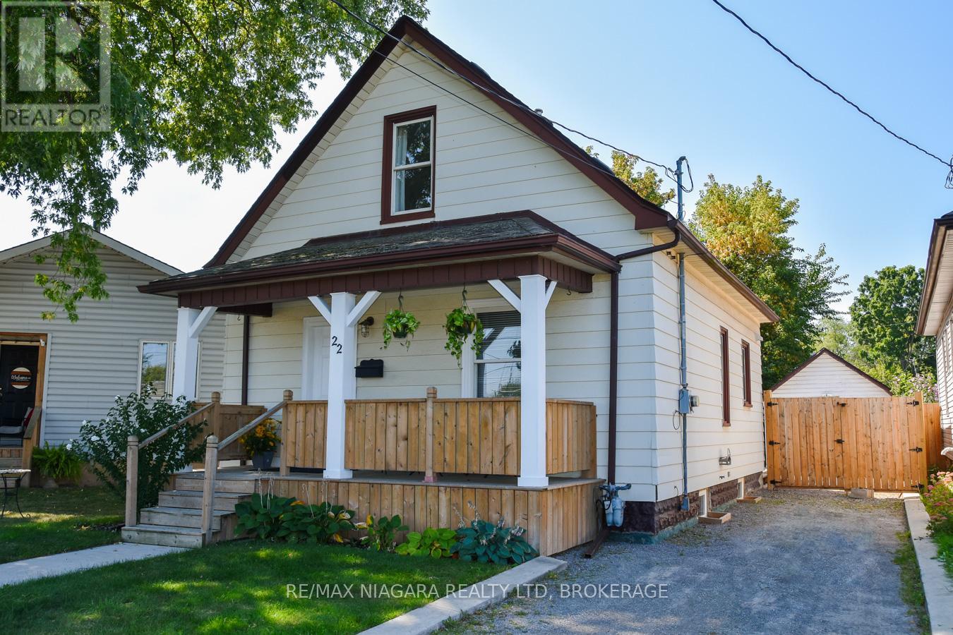 22 Bertram Street, St. Catharines, Ontario  L2R 1A8 - Photo 1 - X12430209
