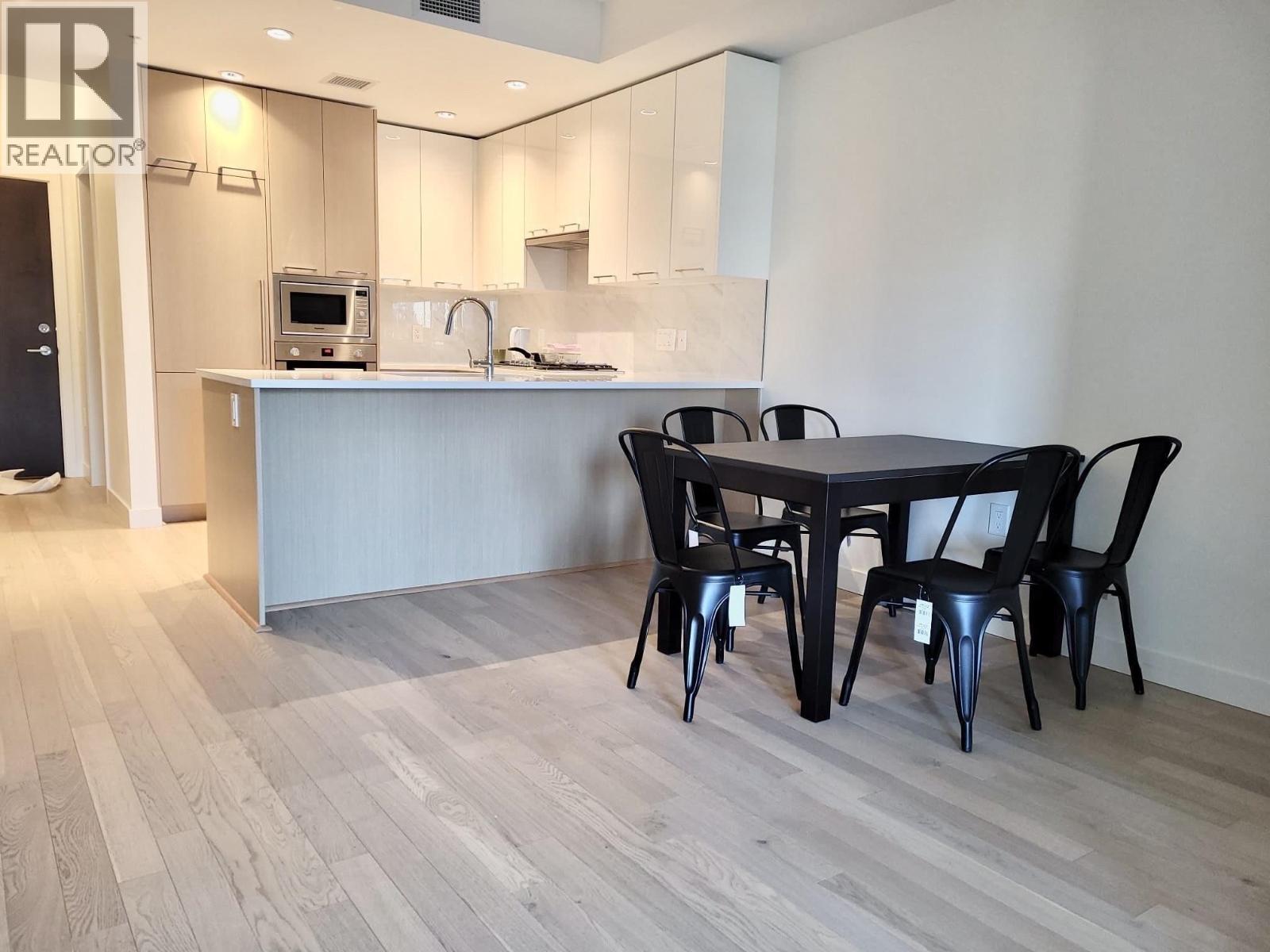 221 4033 MAY DRIVE, Richmond, British Columbia