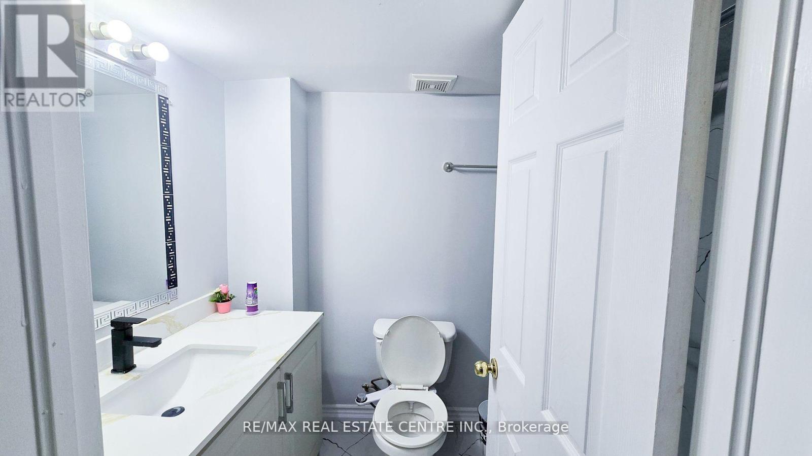 131 Seahorse Avenue, Brampton, Ontario  L6V 4N5 - Photo 32 - W12430200