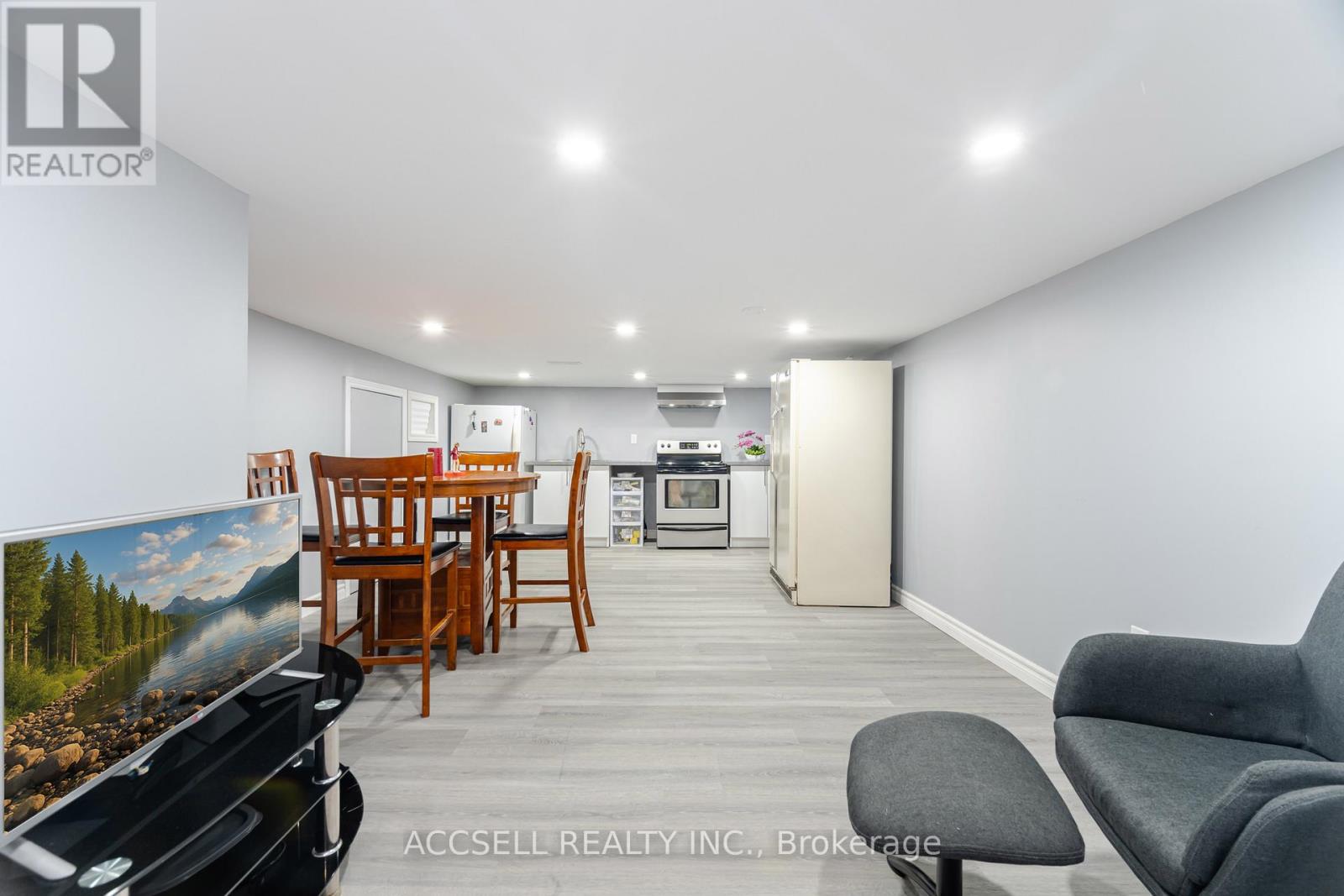 4 Tanner Circle, St. Catharines, Ontario  L2N 3M9 - Photo 30 - X12430202