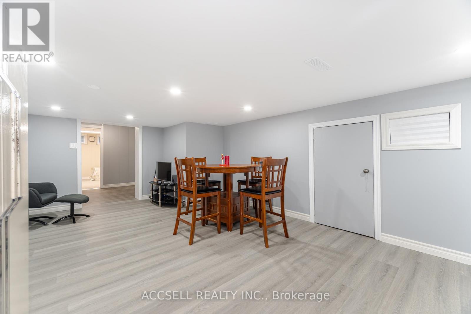4 Tanner Circle, St. Catharines, Ontario  L2N 3M9 - Photo 36 - X12430202