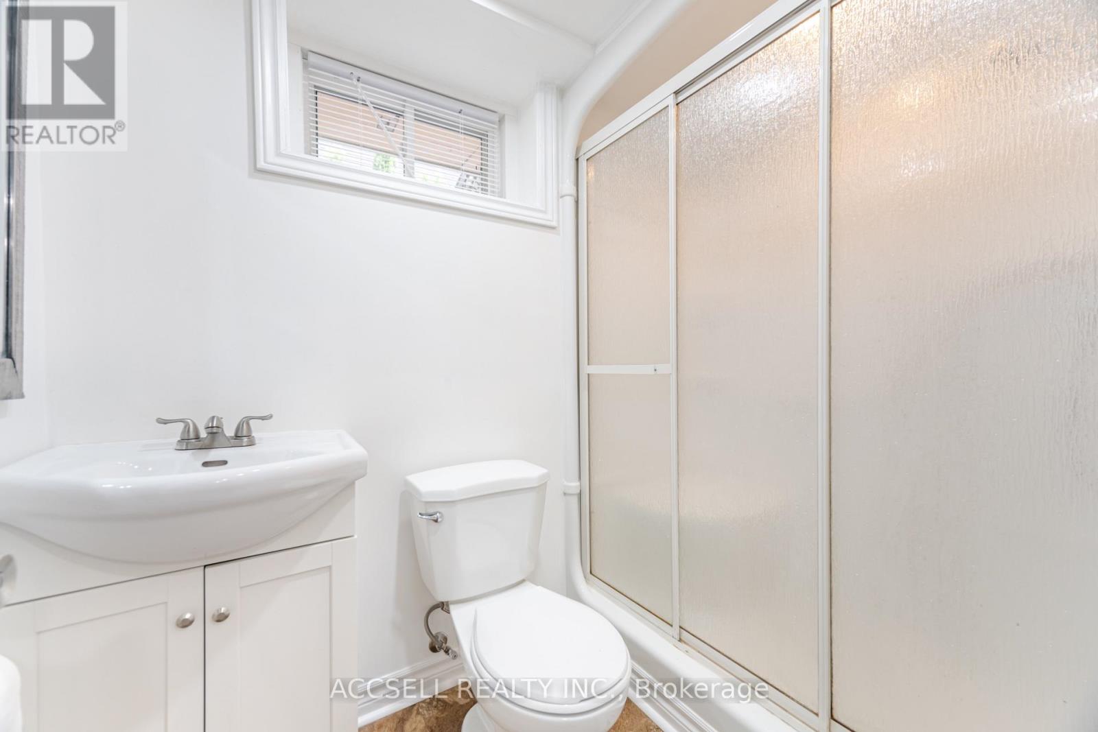 4 Tanner Circle, St. Catharines, Ontario  L2N 3M9 - Photo 43 - X12430202