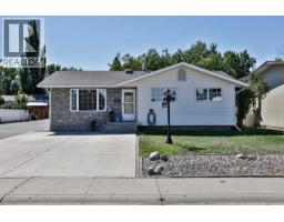 1910 24 Avenue N Winston Churchill