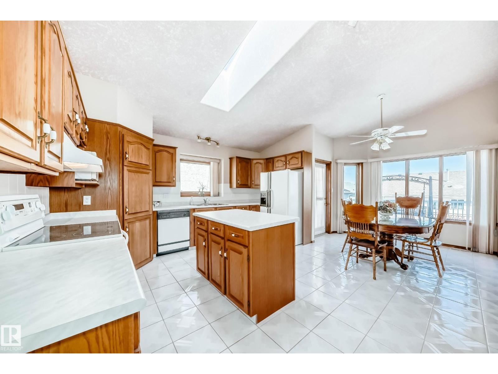 16135 56 St Nw, Edmonton, Alberta  T5Y 2T9 - Photo 7 - E4459812