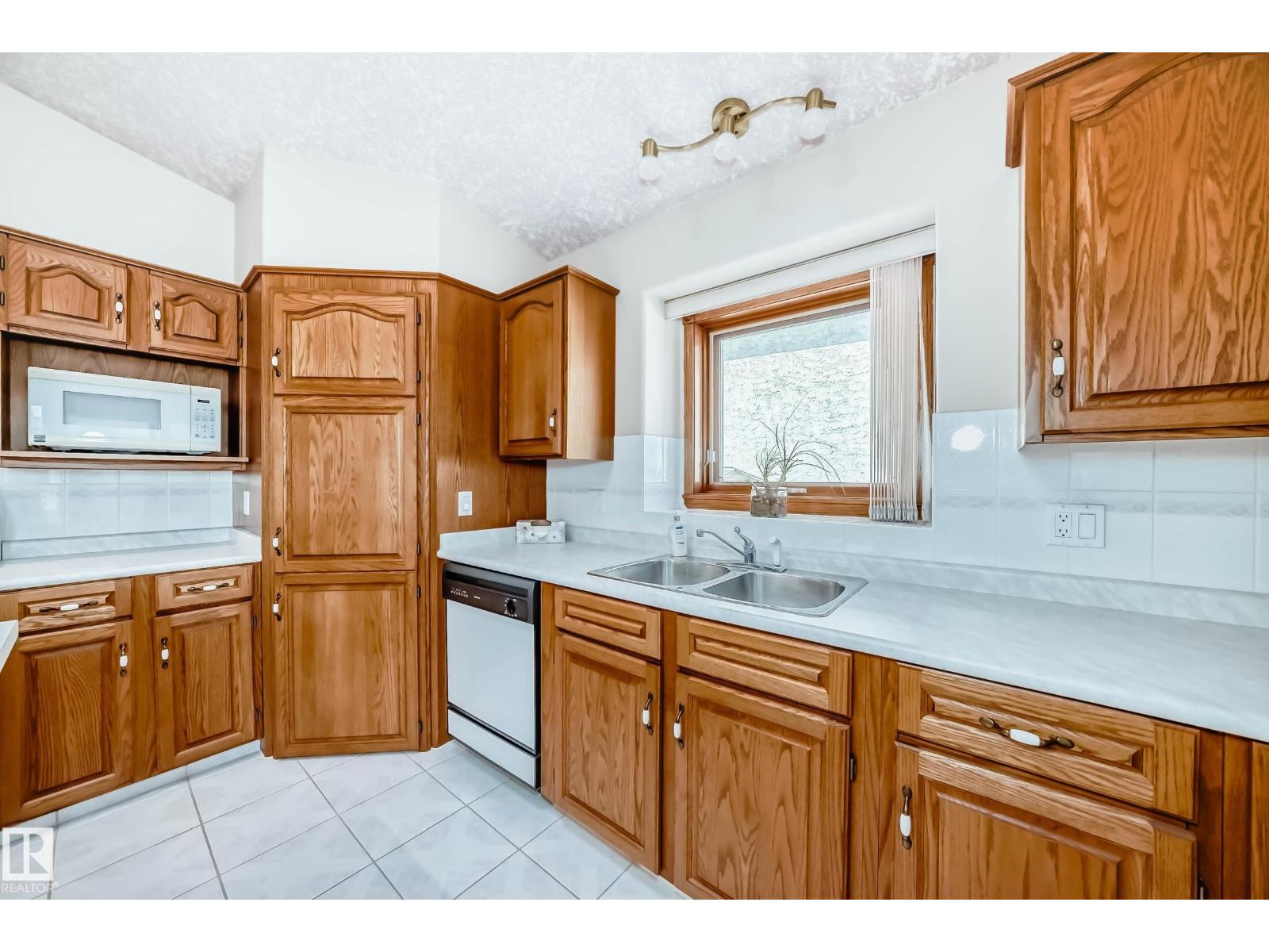 16135 56 St Nw, Edmonton, Alberta  T5Y 2T9 - Photo 12 - E4459812