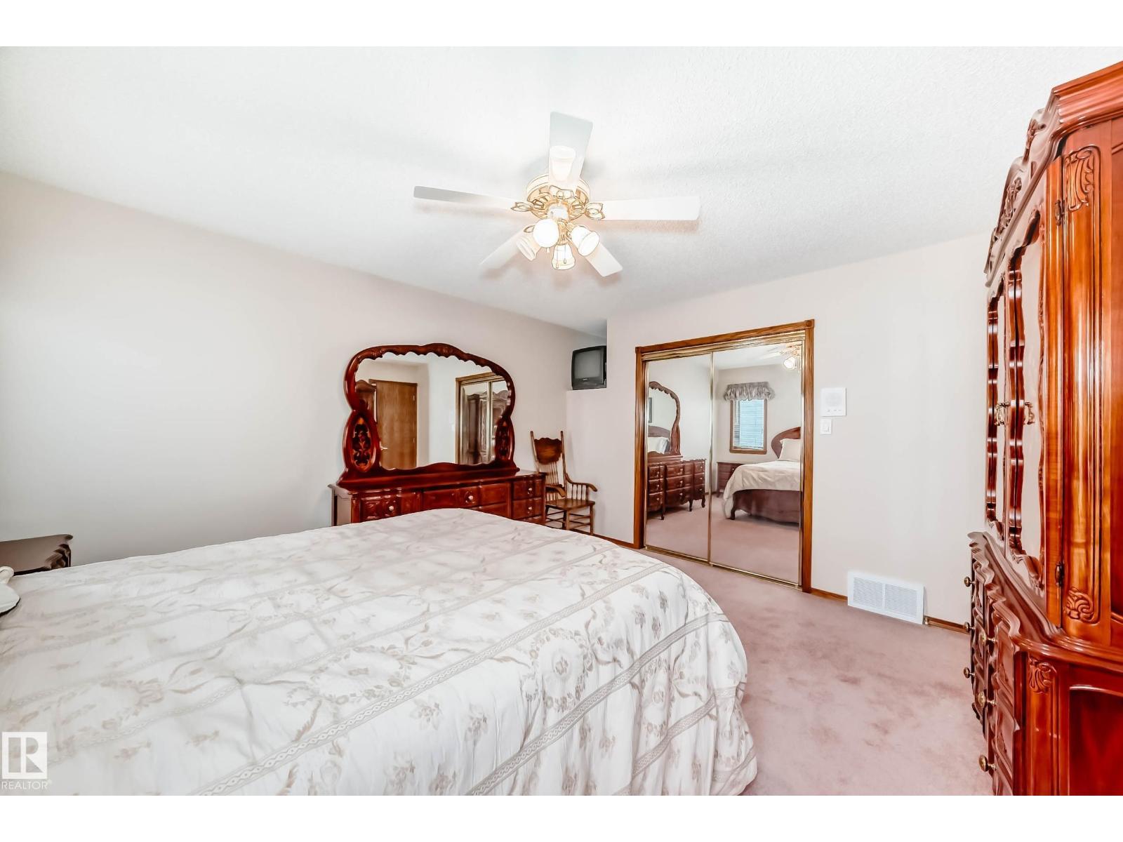 Property at 16135 56 ST NW image 5